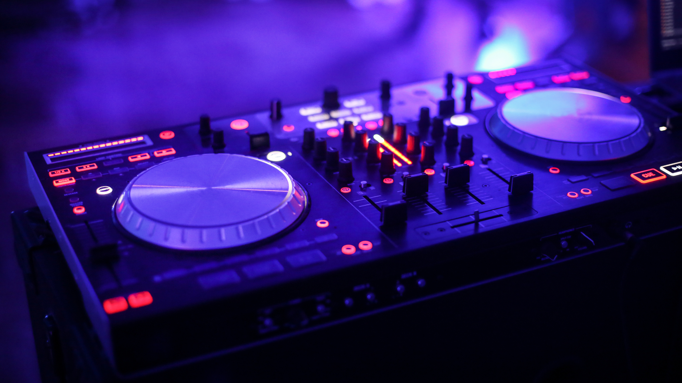 Techno Clubs in Stockholm