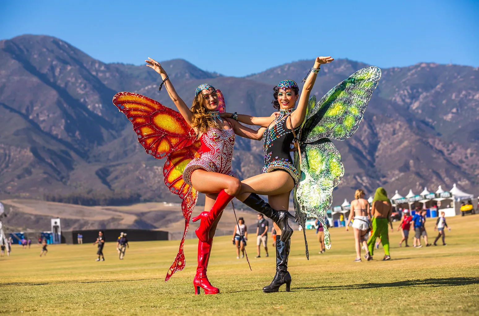 Rave Outfits: The Dance Between Style and Comfort