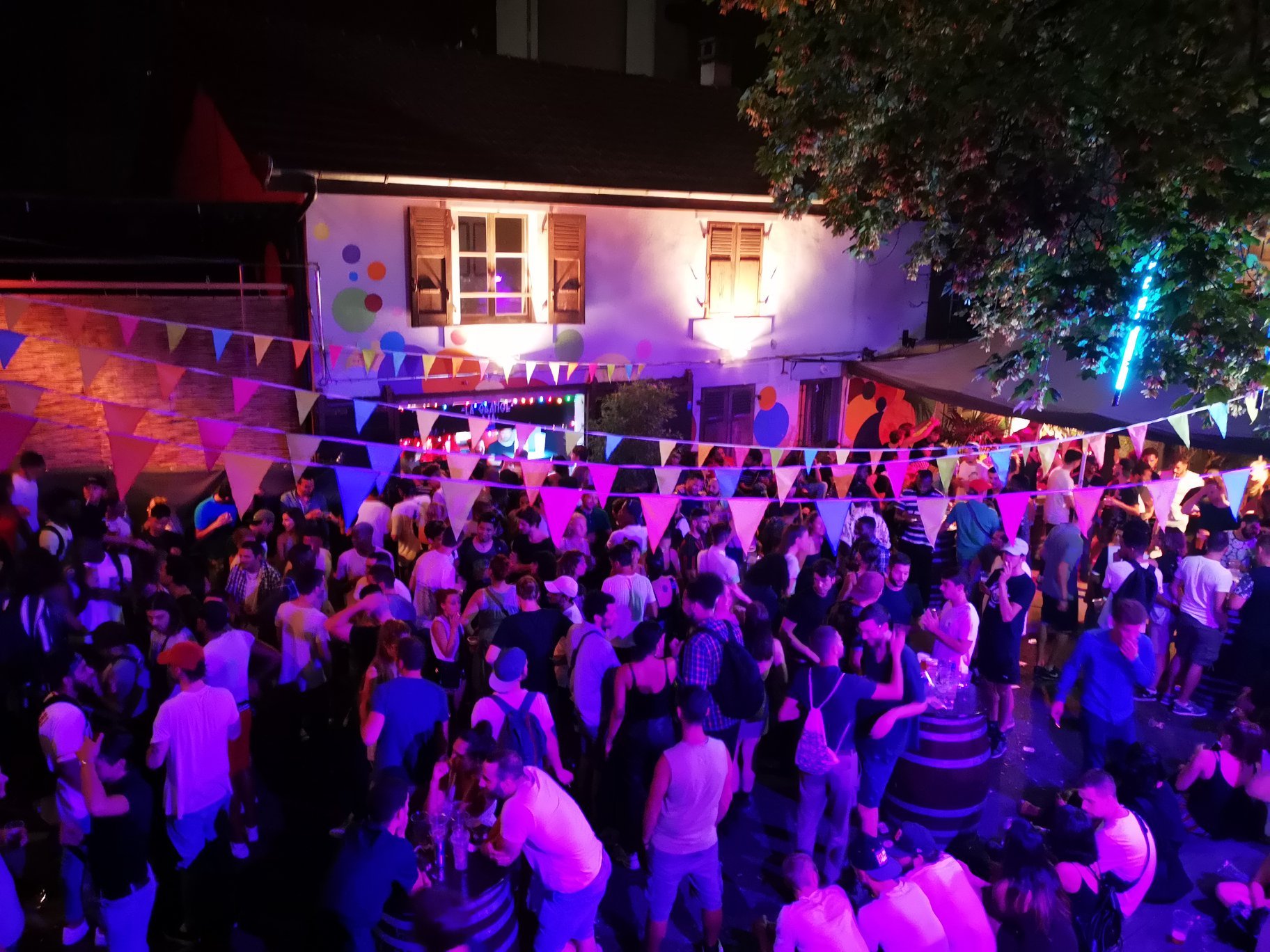 techno clubs in geneva