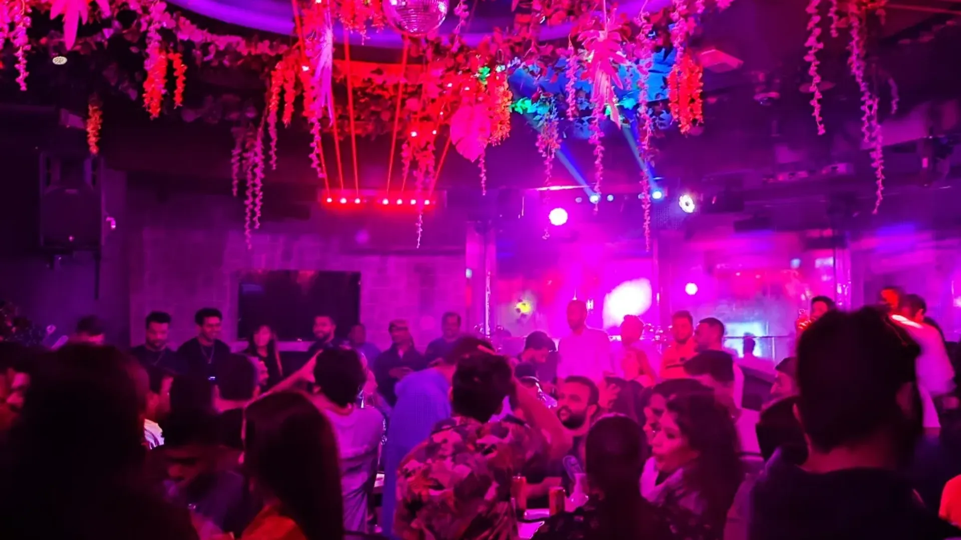 Doha's EDM Nightclubs: